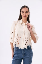 Charger le modèle 3D dans le visionneur de galerie, CHEMISE BRODERIE FEMME ENVOUTANTE CRÈME