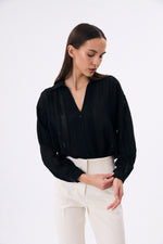 Charger le modèle 3D dans le visionneur de galerie, CHEMISE SEMI TRANSPARENTE FEMME NOIR LESS