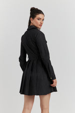 Charger le modèle 3D dans le visionneur de galerie, ROBE CHEMISE EN JEAN AVEC POCHES AVALYN NOIR