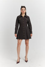 Charger le modèle 3D dans le visionneur de galerie, ROBE CHEMISE EN JEAN AVEC POCHES AVALYN MARRON