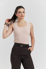 Charger le modèle 3D dans le visionneur de galerie, DEBARDEUR TRICOTE MAILLE SOYEUSE VELORA POUDRE