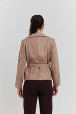 Charger le modèle 3D dans le visionneur de galerie, TRENCH COURT SUEDINE YARA VISON/TAUPE