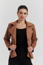 Charger le modèle 3D dans le visionneur de galerie, TRENCH COURT SUEDINE YARA CAMEL