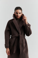 Charger le modèle 3D dans le visionneur de galerie, MANTEAU PEIGNOIR COL TAILLEUR AURELYS MARRON