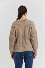 Charger le modèle 3D dans le visionneur de galerie, PULL GROSSE MAILLE V CYNEA TAUPE