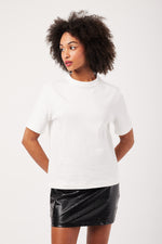 Charger le modèle 3D dans le visionneur de galerie, T-SHIRT FEMME CASSIKA BLANC