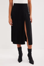 Charger le modèle 3D dans le visionneur de galerie, JUPE MODE FENDU AVEC SHORT INTEGRE PLISSORE NOIR