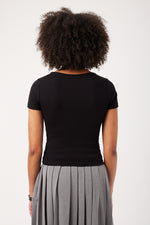 Charger le modèle 3D dans le visionneur de galerie, TOP FEMME COL CARRE CARIOKA NOIR