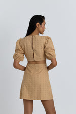 Charger le modèle 3D dans le visionneur de galerie, ROBE BRODERIE ANGLAISE SABLONNE BEIGE