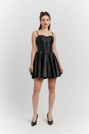 ROBE PVC FAUX CUIR BRETELLE SAURELLE REGLISSE