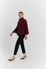 Charger le modèle 3D dans le visionneur de galerie, PONCHO AVEC CEINTURE LUNEA BORDEAUX
