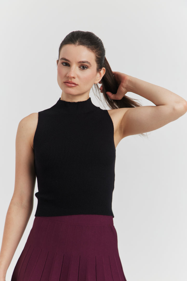 PULL TRES SOYEUX SANS MANCHES ISSELIA NOIR