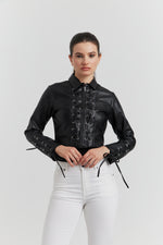 Charger le modèle 3D dans le visionneur de galerie, VESTE FAUX CUIR LACET TRESSE ROSALYN NOIR
