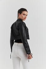 Charger le modèle 3D dans le visionneur de galerie, VESTE FAUX CUIR LACET TRESSE ROSALYN NOIR
